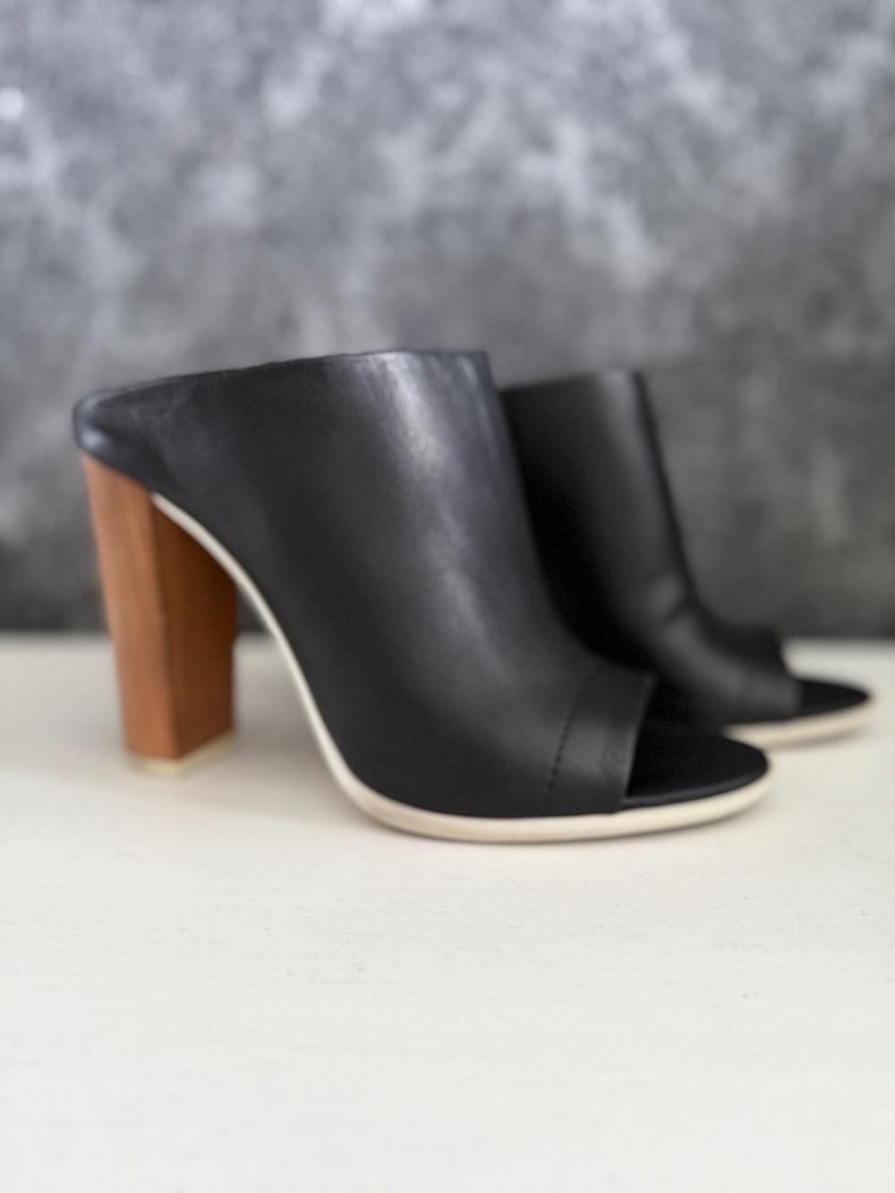 Vince Black Mules